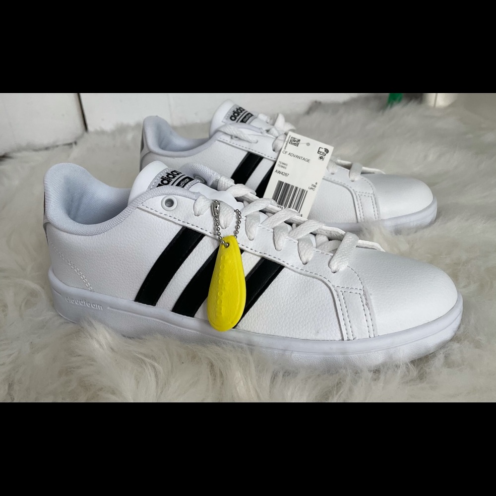 adidas Women's Cloudfoam Advantage Cl Sneaker